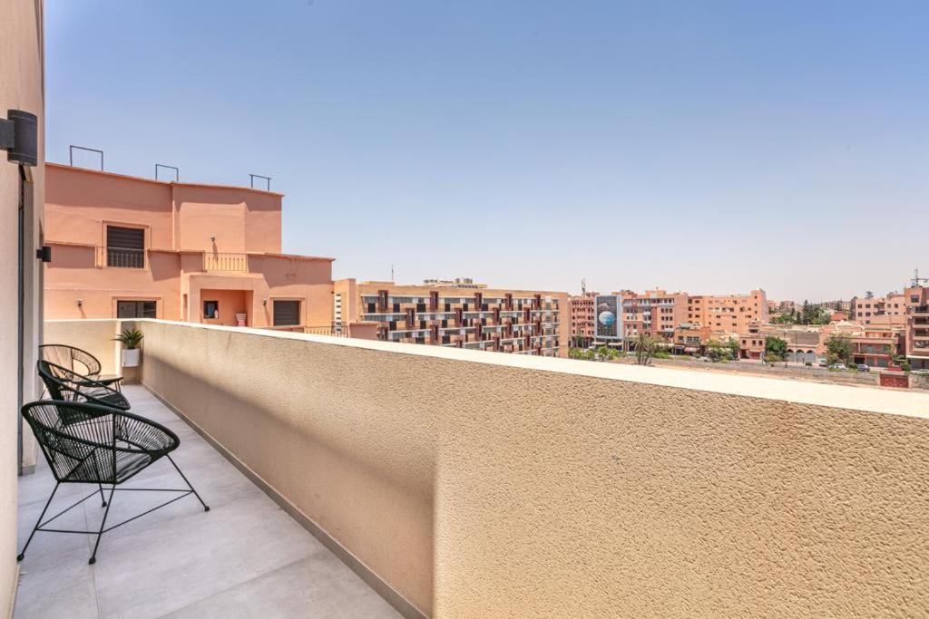 Duplex De Luxe Victor Hugo Gueliz *